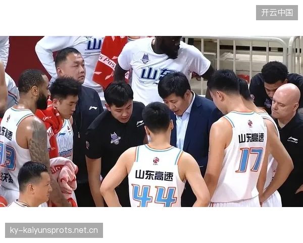 联赛榜首席位生变：争冠格局迎来大洗牌